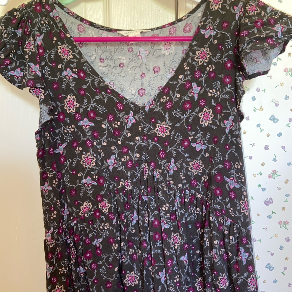 Floral short sleeved top